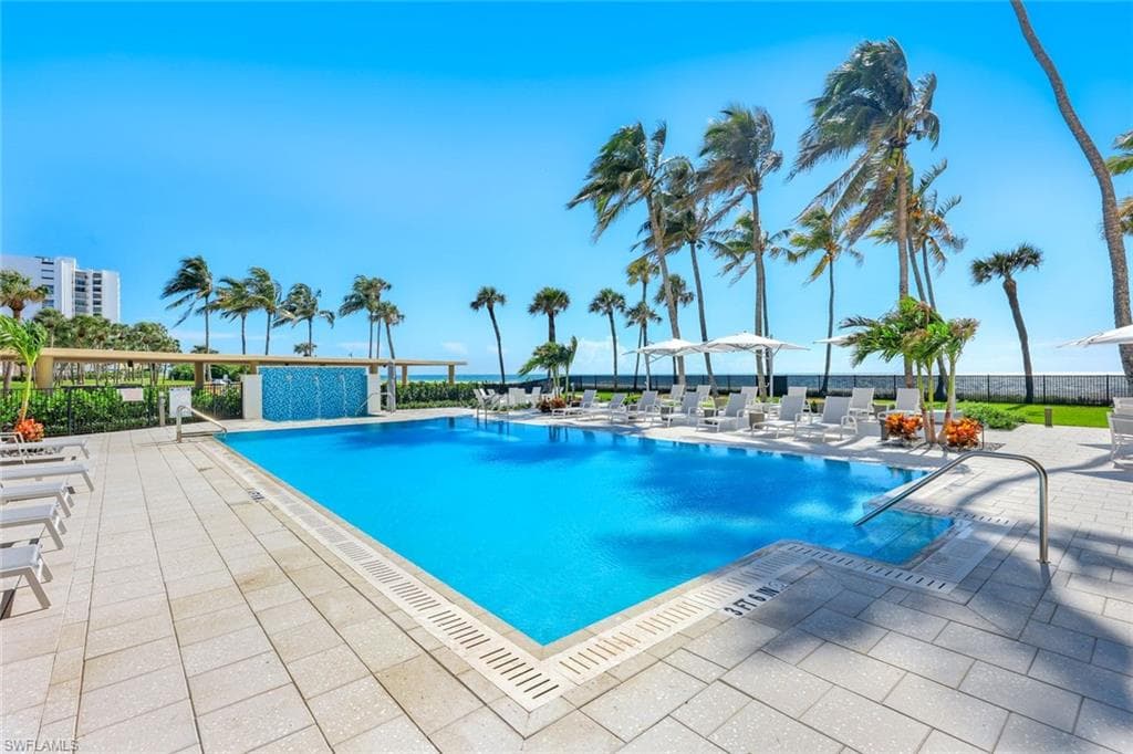 4001 Gulf Shore Blvd N 902, Naples, FL 34103-34