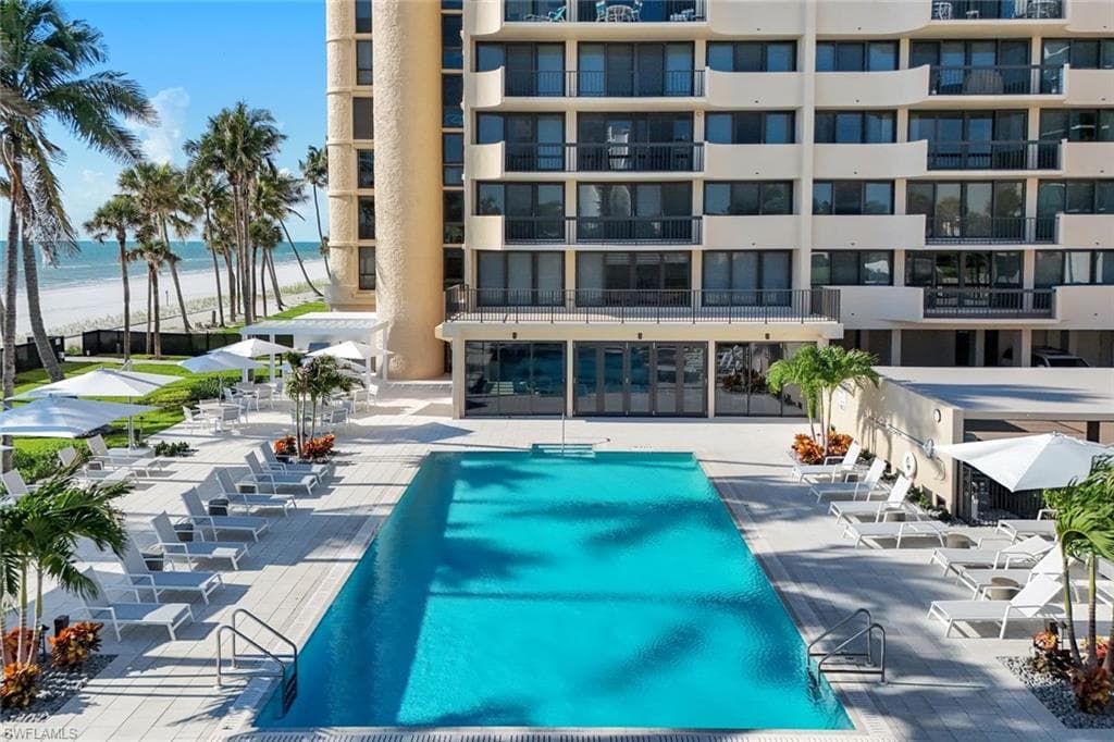 4001 Gulf Shore Blvd N 902, Naples, FL 34103-36