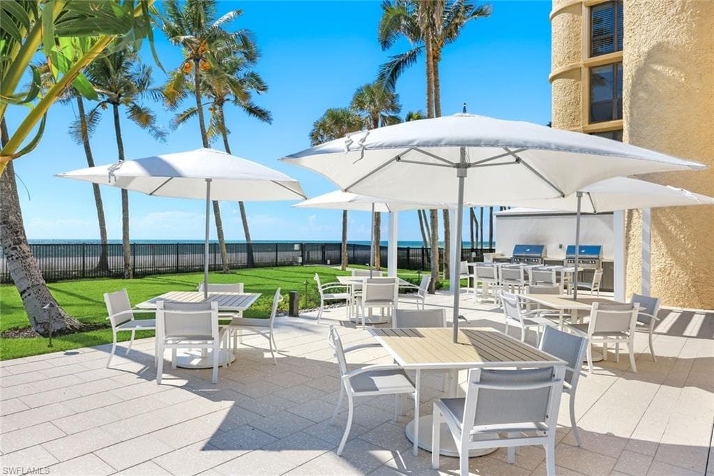 4001 Gulf Shore Blvd N 902, Naples, FL 34103-37