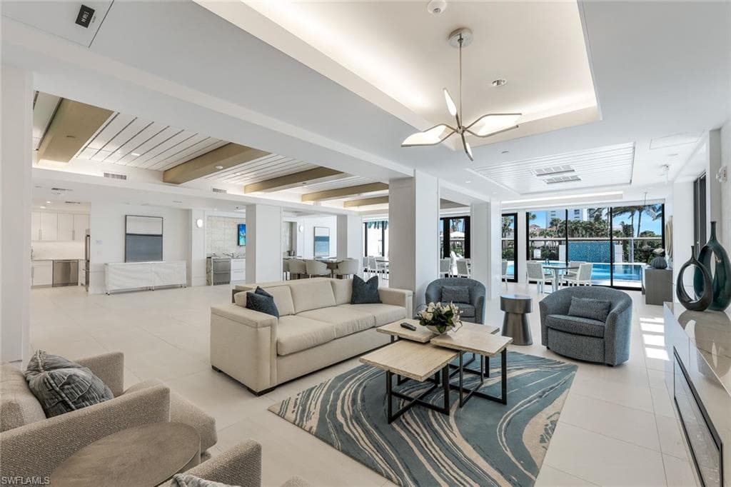 4001 Gulf Shore Blvd N 902, Naples, FL 34103-45