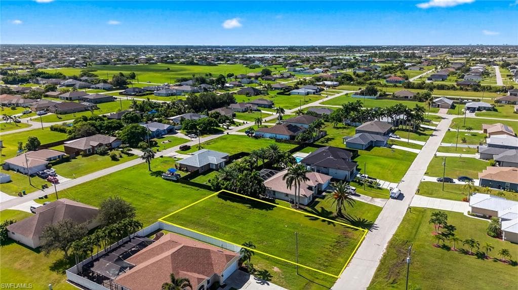 1227 13th Ave, Cape Coral, FL 33993-9