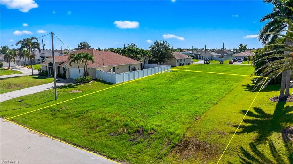 1227 13th Ave, Cape Coral, FL 33993-13