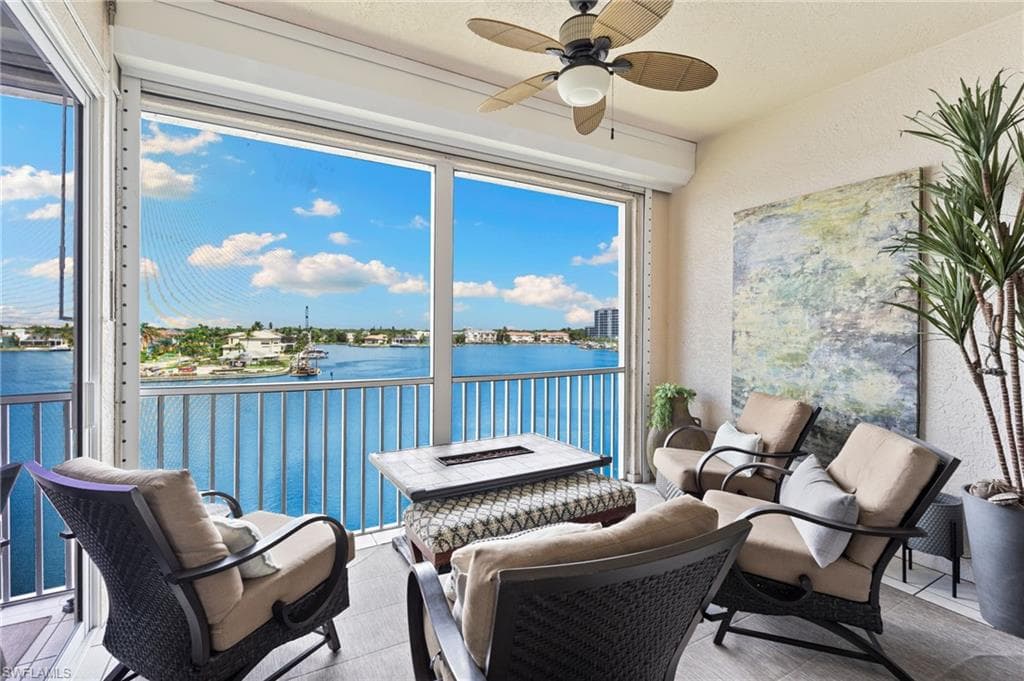 9380 Gulf Shore Dr 402, Naples, FL 34108-4