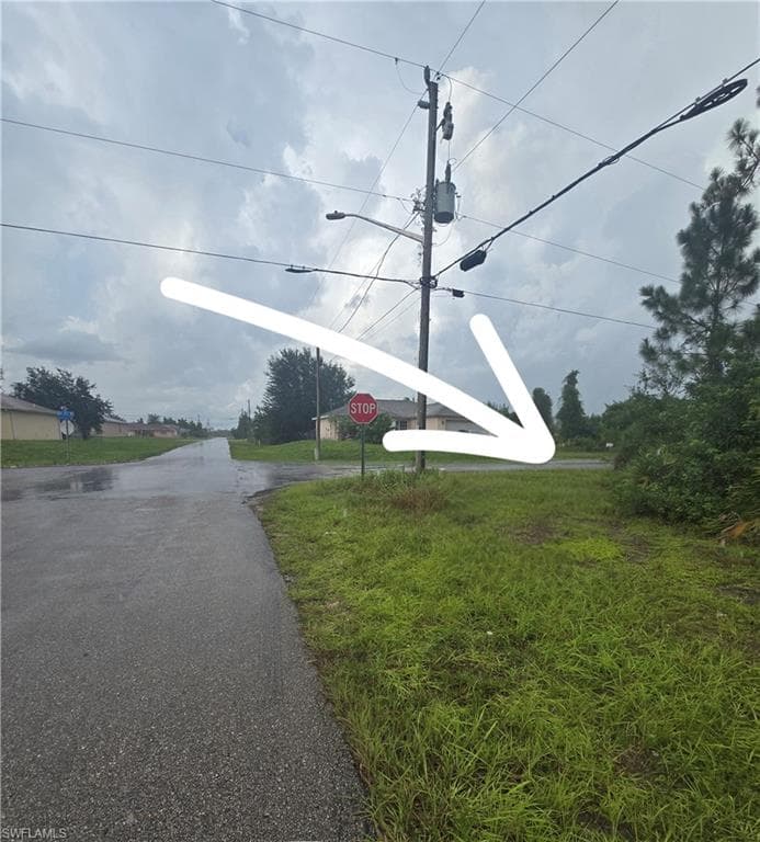 2911 56th St W, Lehigh Acres, FL 33971-3