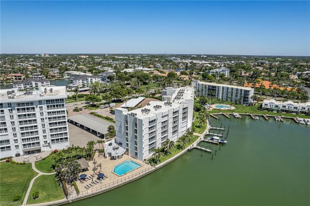 300 Park Shore Dr 4c, Naples, FL 34103-21