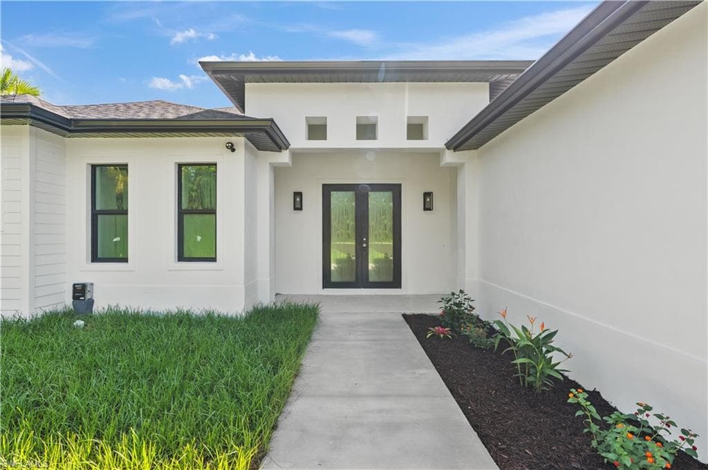 2132 Desoto Blvd S, Naples, FL 34117-9