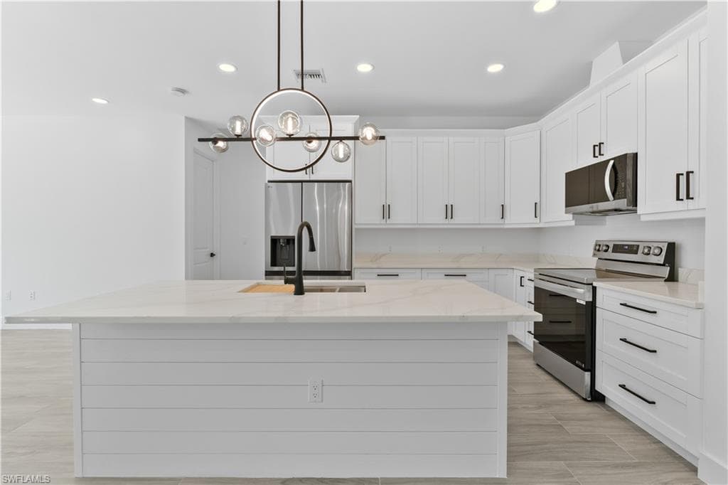 2132 Desoto Blvd S, Naples, FL 34117-11