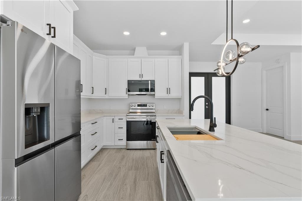 2132 Desoto Blvd S, Naples, FL 34117-15