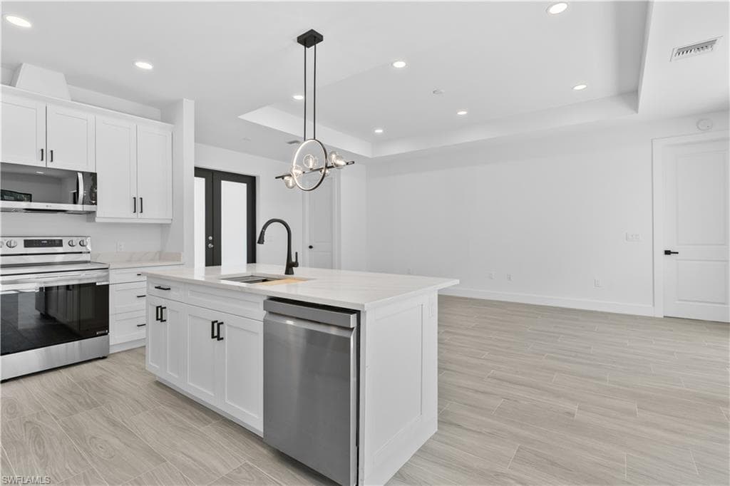 2132 Desoto Blvd S, Naples, FL 34117-16
