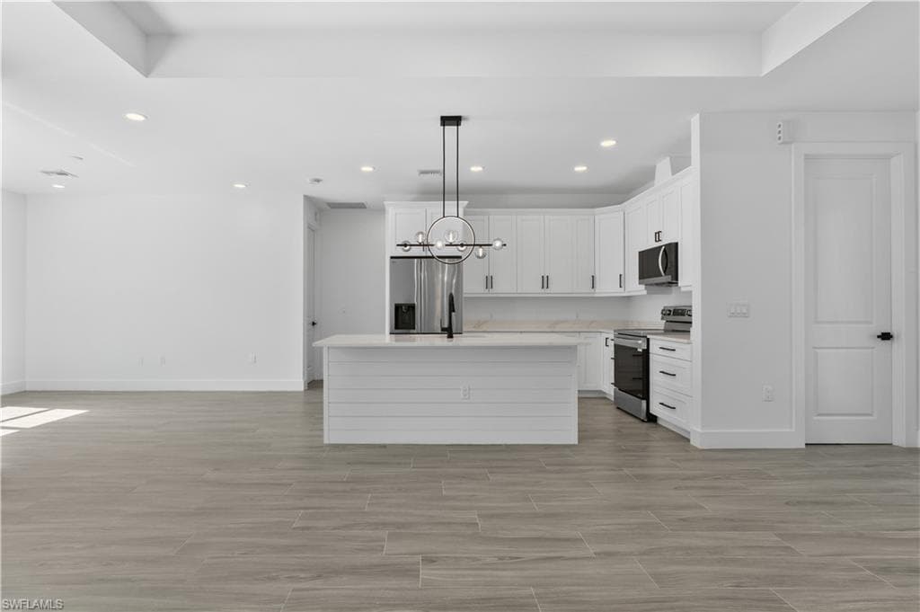 2132 Desoto Blvd S, Naples, FL 34117-19