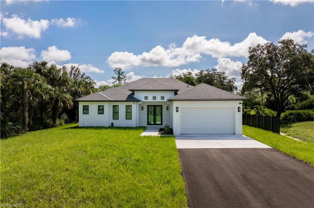 2132 Desoto Blvd S, Naples, FL 34117-3