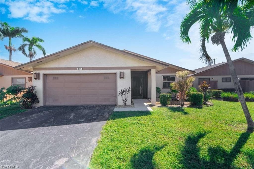 6478 Royal Woods Dr Dr, Fort Myers, FL 33908-16