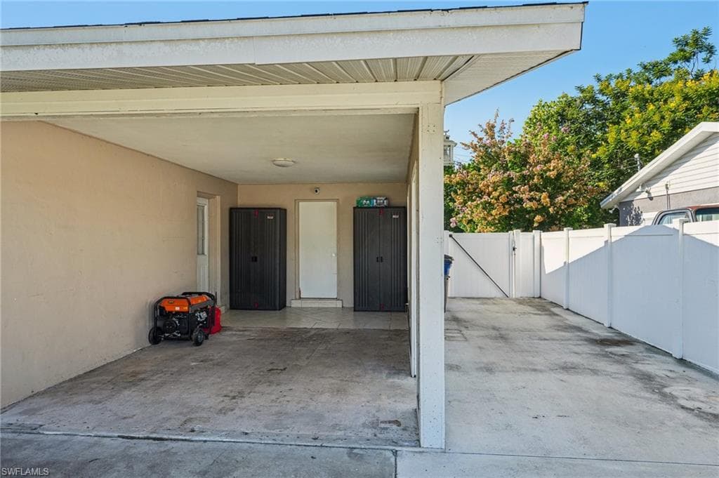 12619 2nd St, Fort Myers, FL 33905-20
