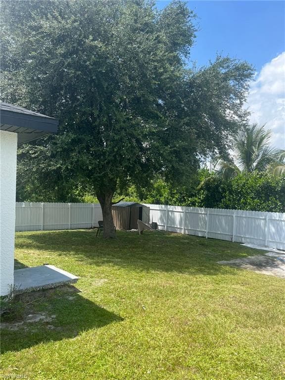 4214 21st St SW, Lehigh Acres, FL 33976-9