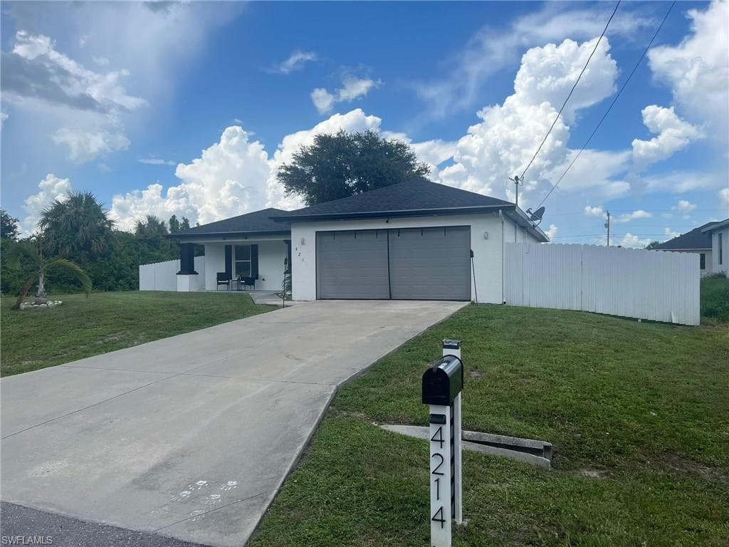 4214 21st St SW, Lehigh Acres, FL 33976-3