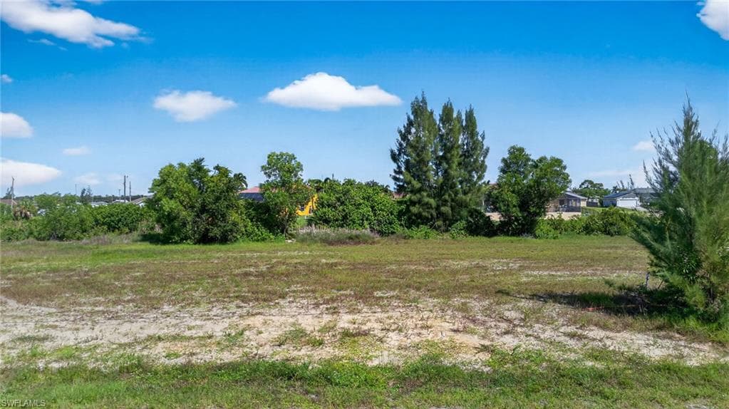 2059 17th St, Cape Coral, FL 33993-12