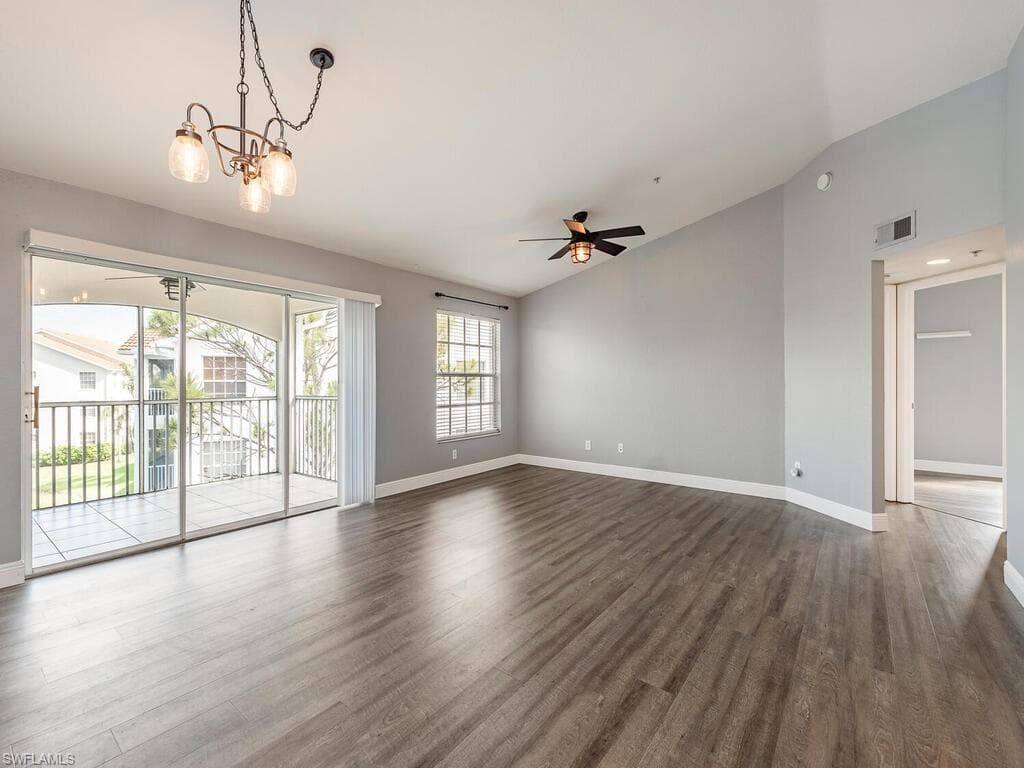 4670 Saint Croix Ln 631, Naples, FL 34109-3