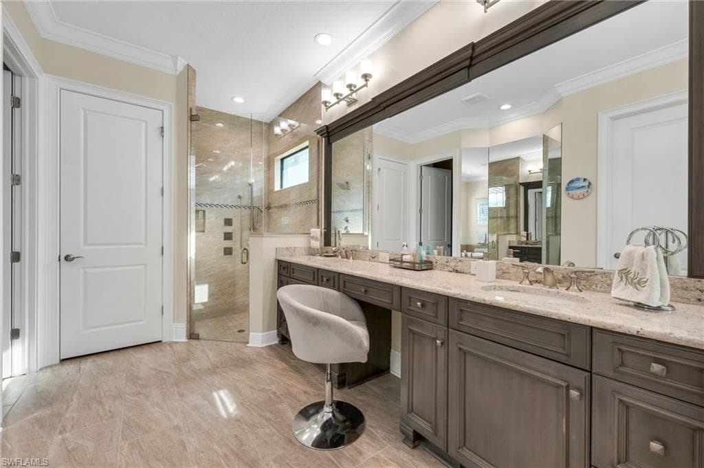 11958 Heather Woods Ct, Naples, FL 34120-20