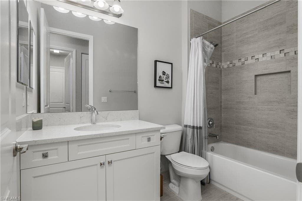 4705 Kensington Cir, Naples, FL 34119-19