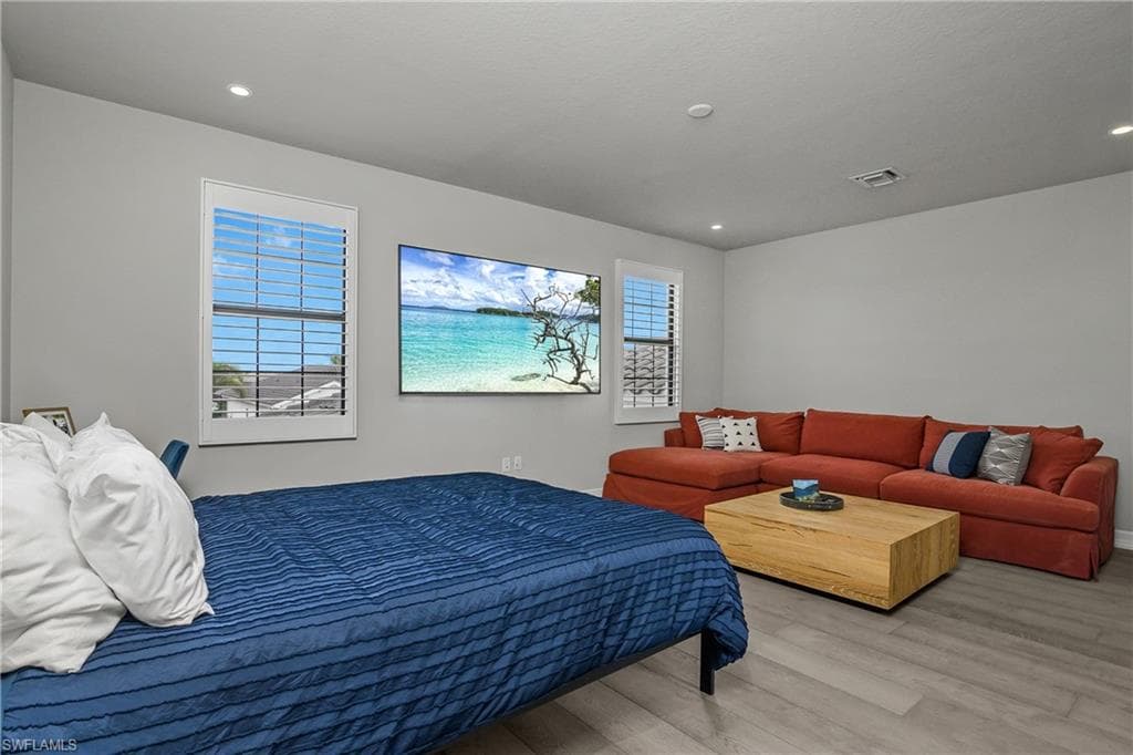 4705 Kensington Cir, Naples, FL 34119-24