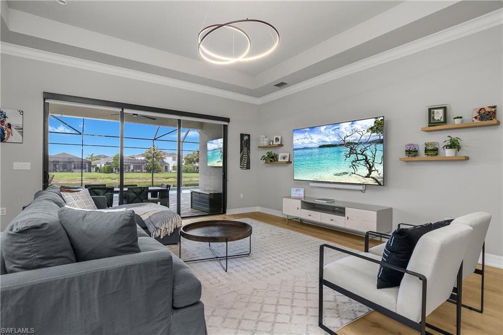 4705 Kensington Cir, Naples, FL 34119-25