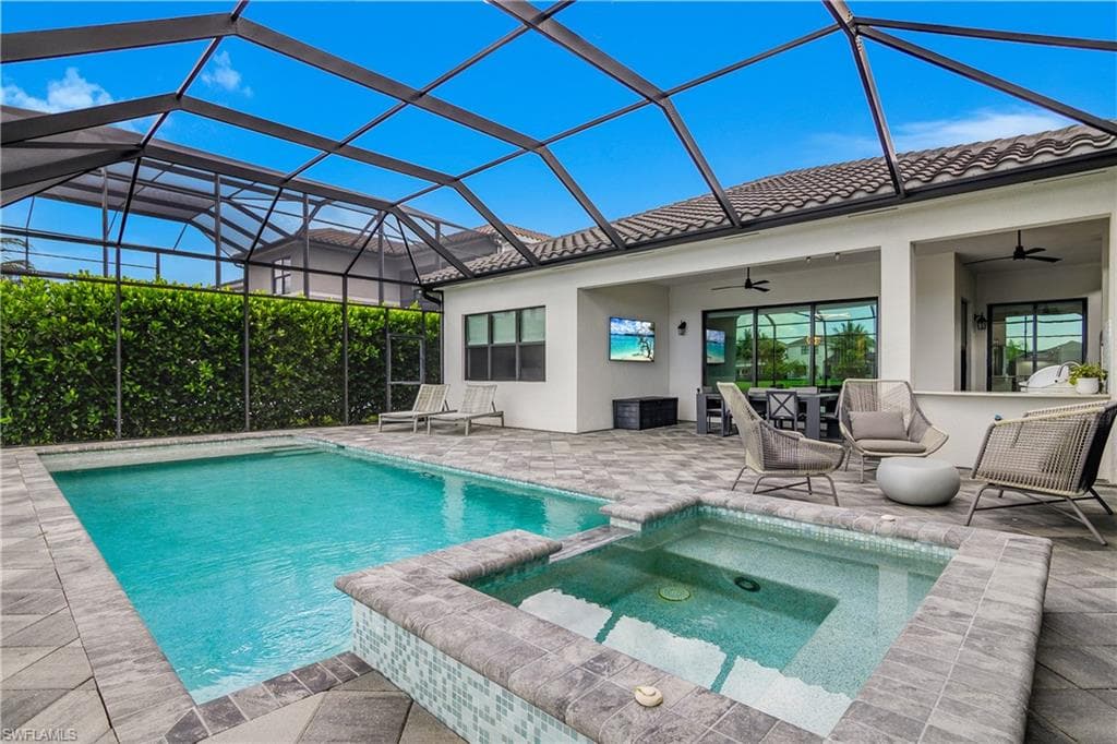 4705 Kensington Cir, Naples, FL 34119-27