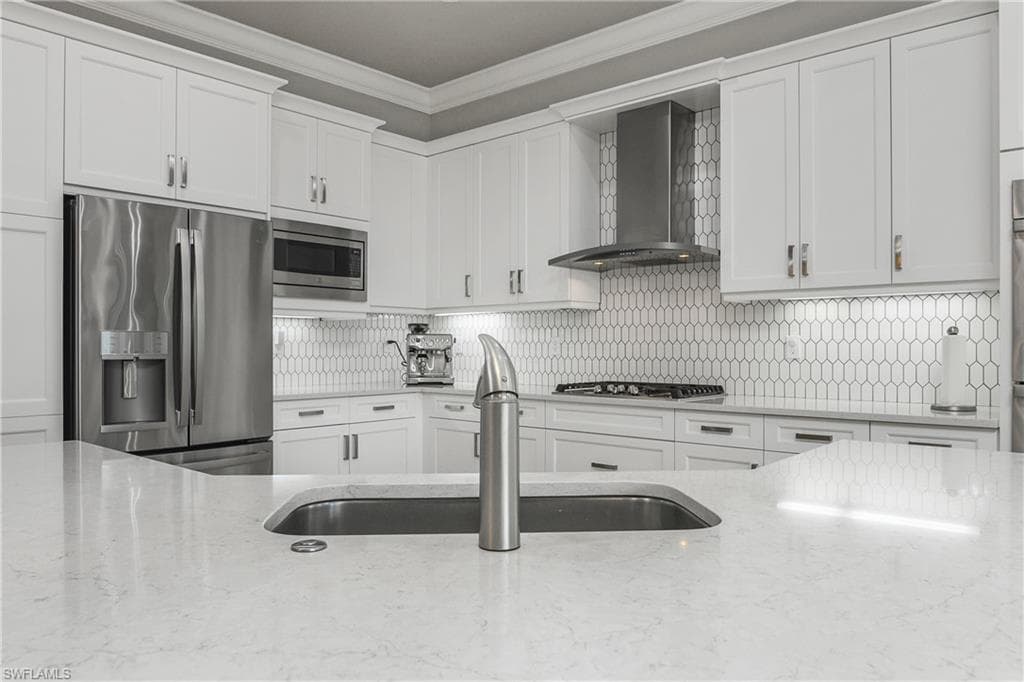4705 Kensington Cir, Naples, FL 34119-4