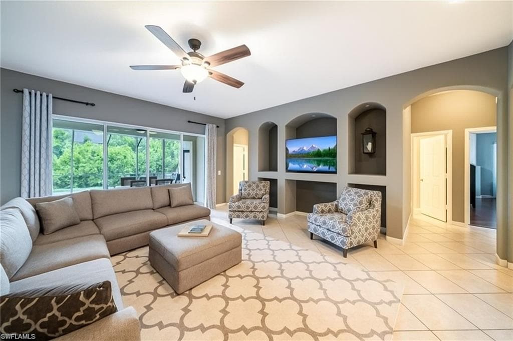 193 Skipping Stone Ln, Naples, FL 34119-12