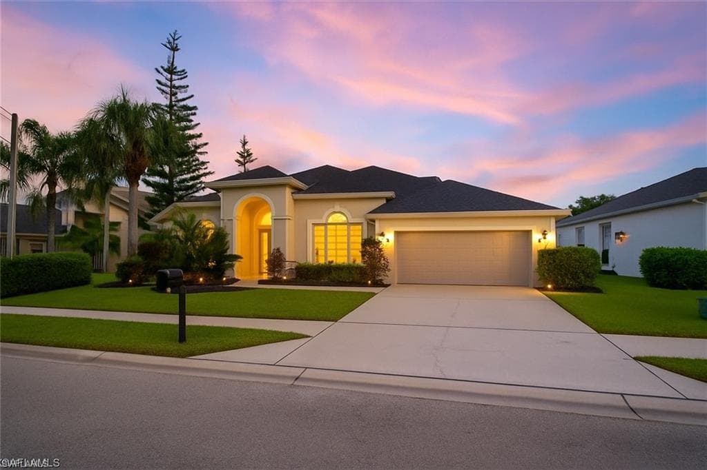 193 Skipping Stone Ln, Naples, FL 34119-3