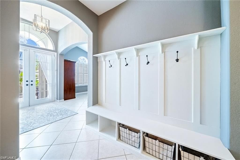 193 Skipping Stone Ln, Naples, FL 34119-7