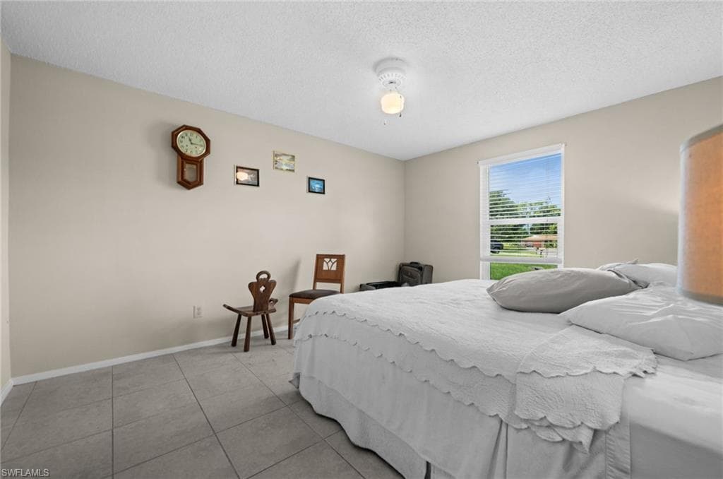 9288 Oak Bridge Ct, Fort Myers, FL 33967-26