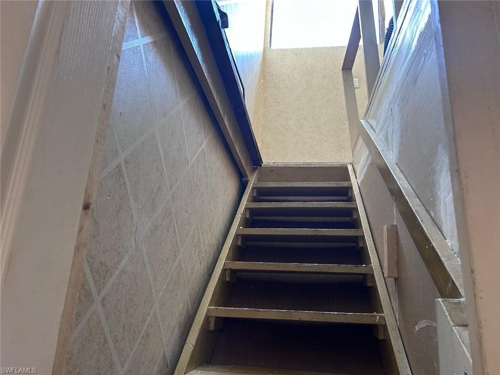 1871 Abbey Road 19a, West Palm Beach, FL 33415-13