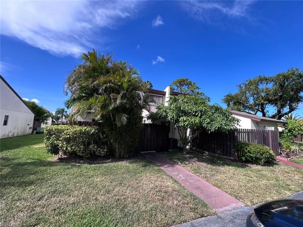 1871 Abbey Road 19a, West Palm Beach, FL 33415-3