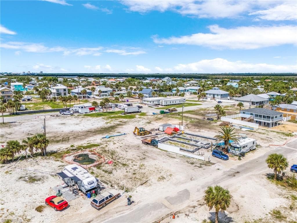 101-103 Andre Mar Dr, Fort Myers Beach, FL 33931-17