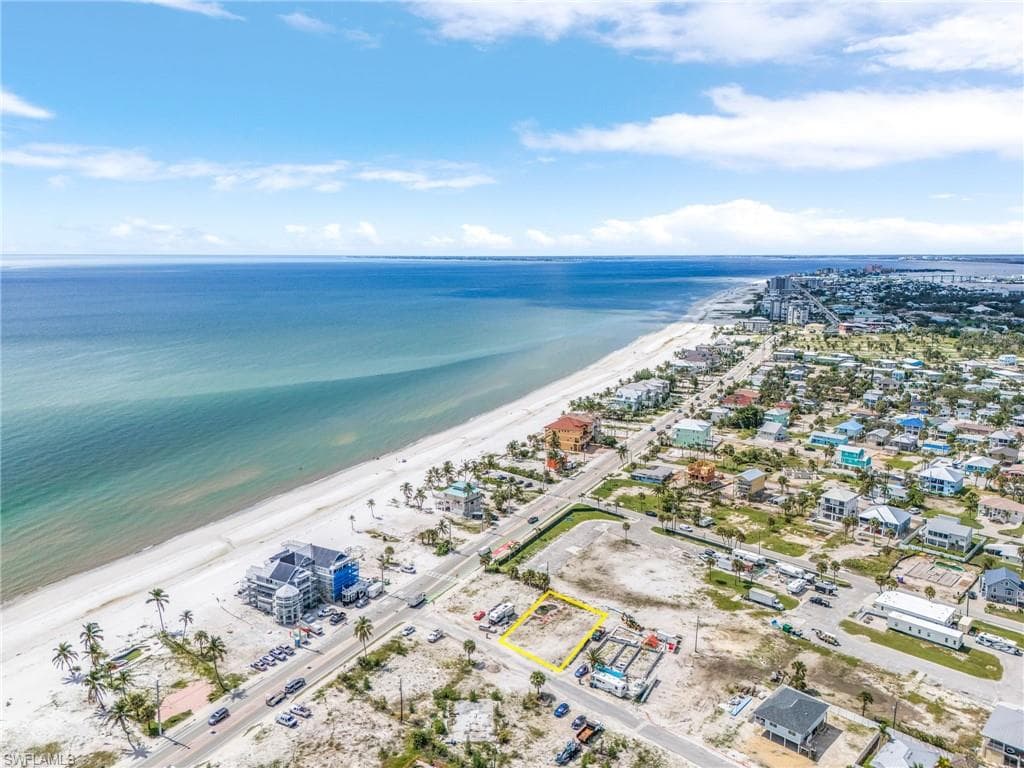 101-103 Andre Mar Dr, Fort Myers Beach, FL 33931-1