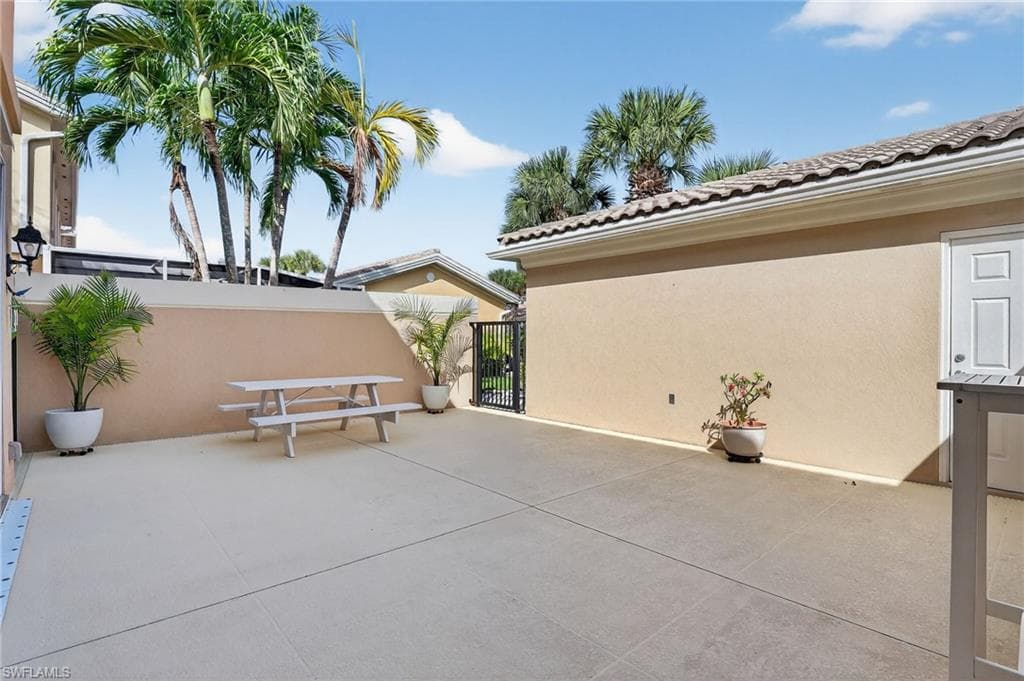 28713 Alessandria Cir, Bonita Springs, FL 34135-24