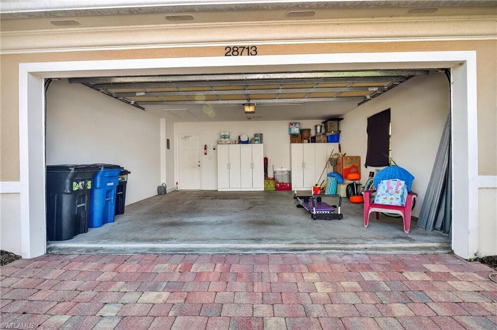 28713 Alessandria Cir, Bonita Springs, FL 34135-26