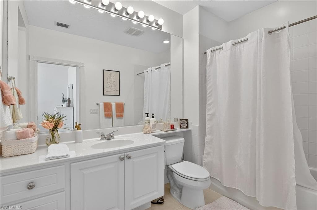 28713 Alessandria Cir, Bonita Springs, FL 34135-30
