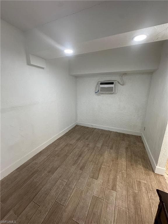 4865 22nd Ave SW, Naples, FL 34116-11