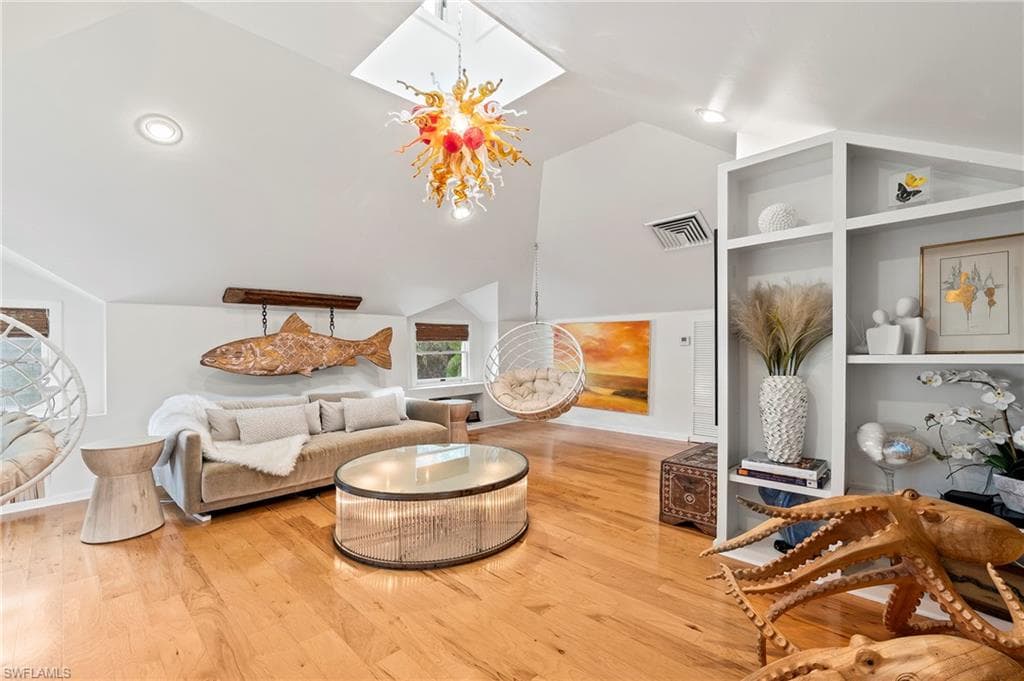 61 12th Ave S, Naples, FL 34102-20