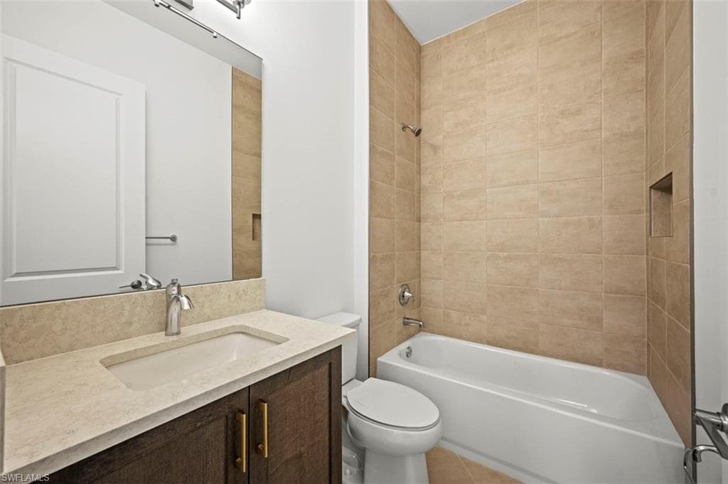 20428 Estero Crossing Blvd, Estero, FL 33928-26