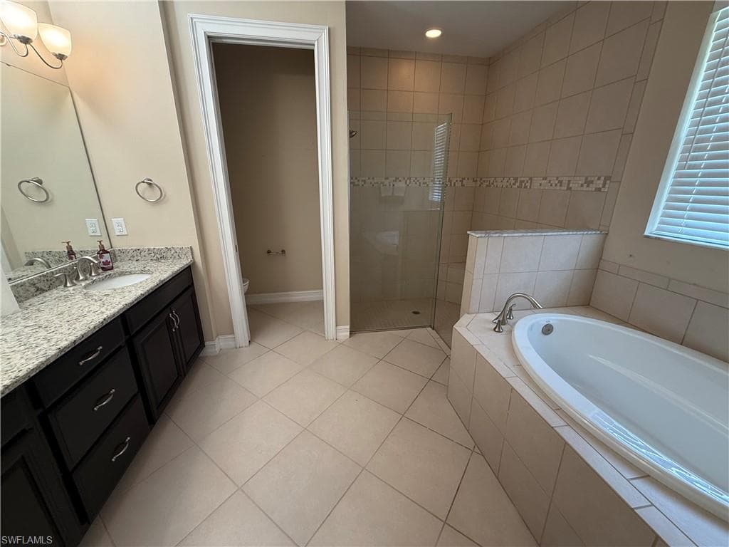 3351 Banyon Hollow Loop, North Fort Myers, FL 33903-11