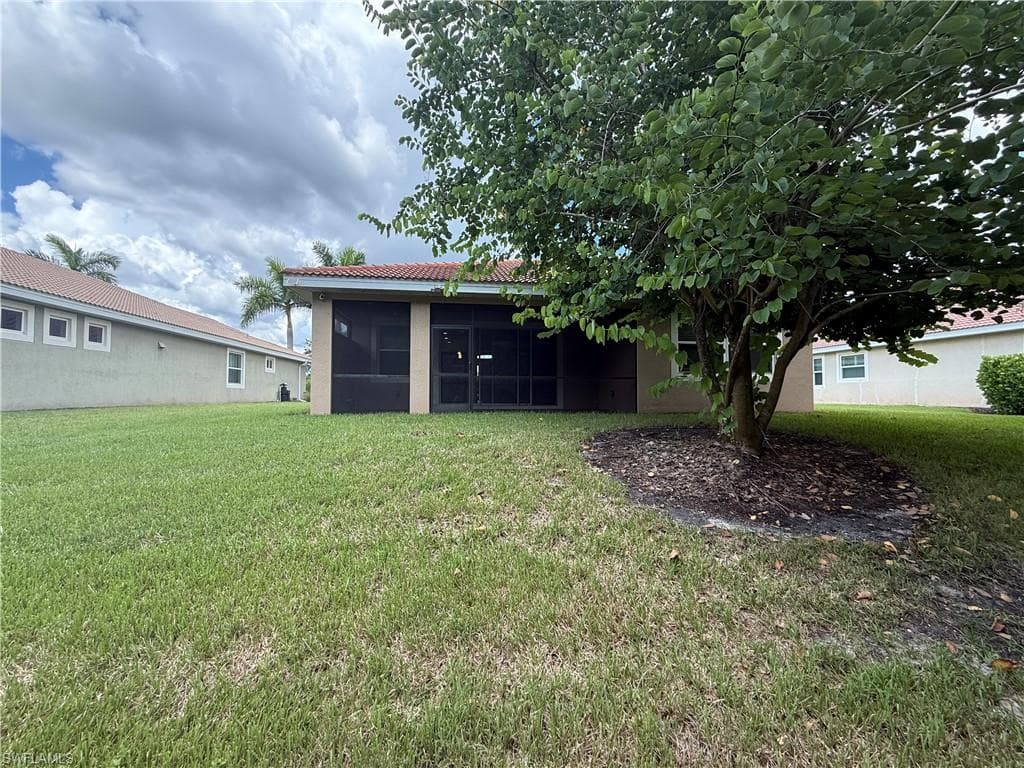 3351 Banyon Hollow Loop, North Fort Myers, FL 33903-16