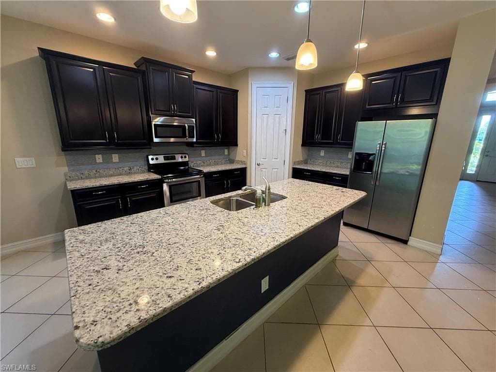 3351 Banyon Hollow Loop, North Fort Myers, FL 33903-5