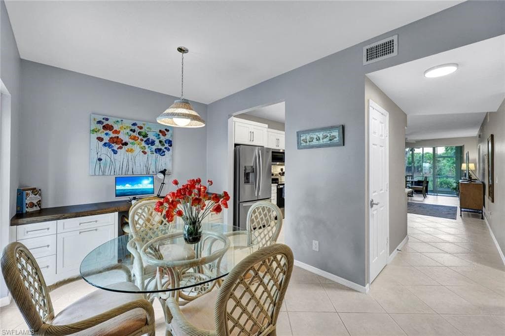 859 Tanbark Dr 103, Naples, FL 34108-8