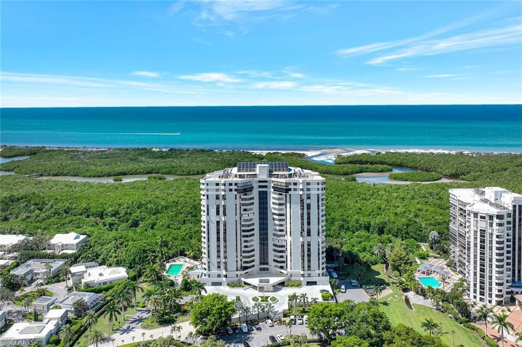 6001 Pelican Bay Blvd 202, Naples, FL 34108-1