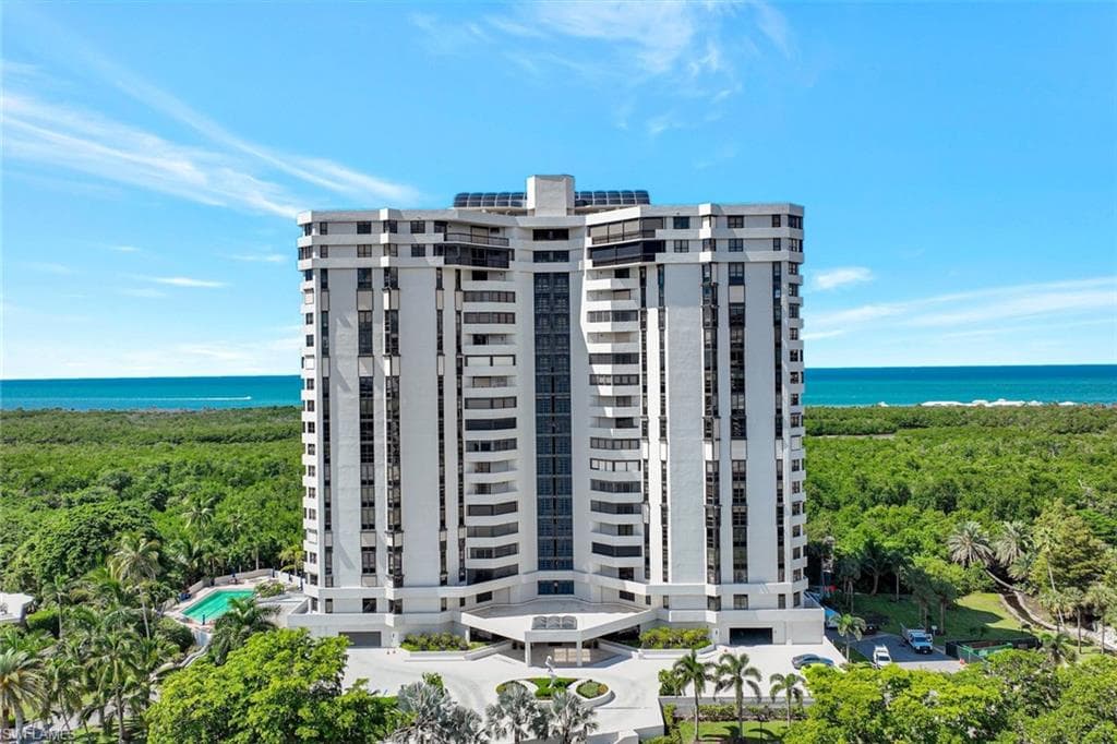 6001 Pelican Bay Blvd 202, Naples, FL 34108-3