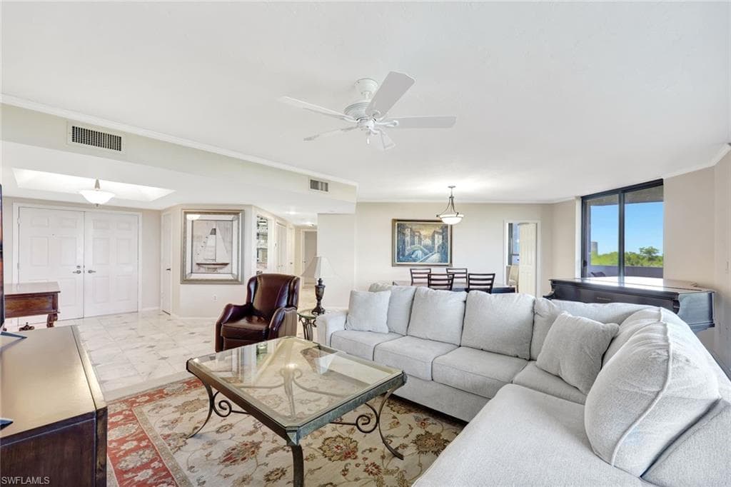 6001 Pelican Bay Blvd 202, Naples, FL 34108-6