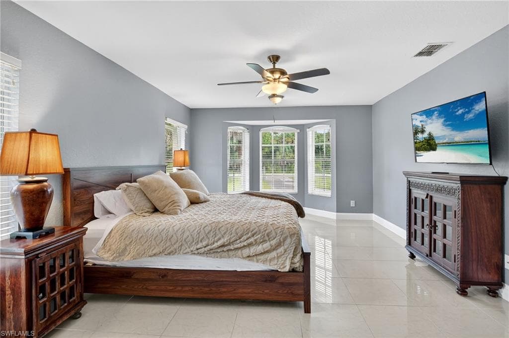 850 29th St SW, Naples, FL 34117-13