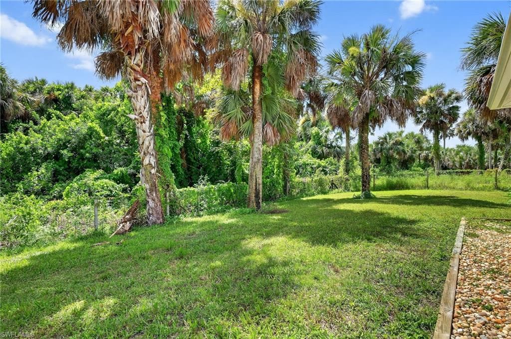 850 29th St SW, Naples, FL 34117-22